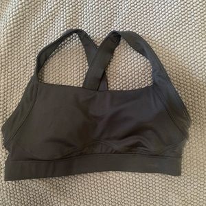 NWT/Women’s Old Navy sports bra